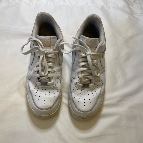 Men’s Nike size 11 Air Force one shoes - Picture 2 of 11